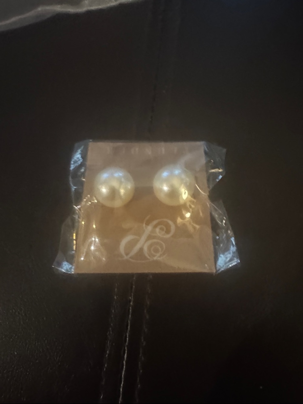 Plunder Ivory Pearl like Stud Earrings New In package